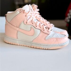 Nike Women's 2021 Dunk High Crimson Tint